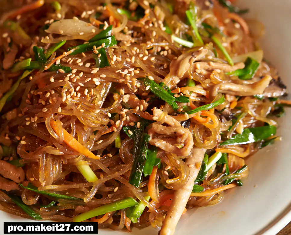 잡채 뜻, 감자탕 뜻, 졸로프라이스 뜻: 한국과 아프리카의 맛있는 음식 사전!