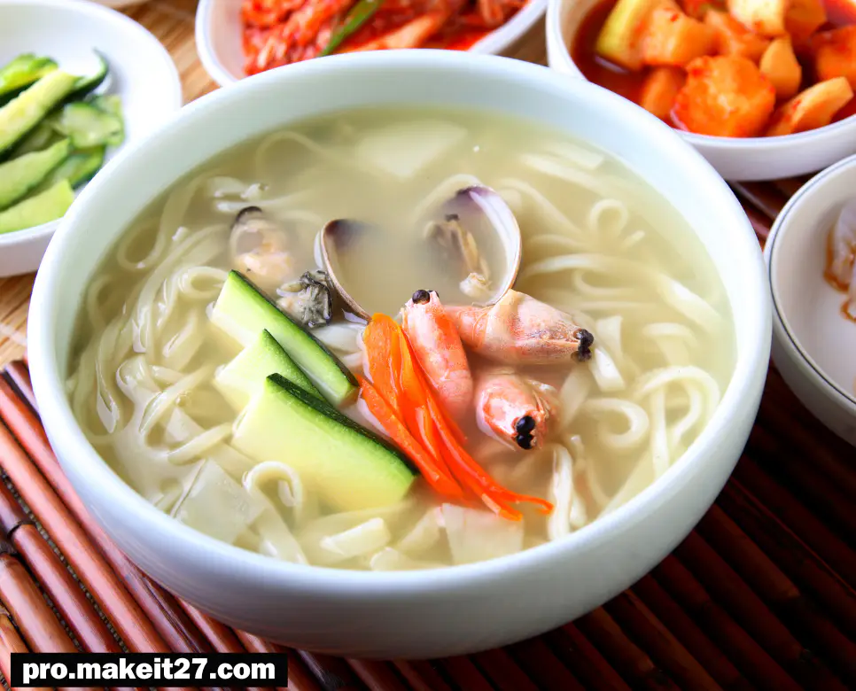 칼국수 뜻, 콩국수 뜻, 클램 차우더 뜻: 한국과 미국의 맛있는 국물 요리들!